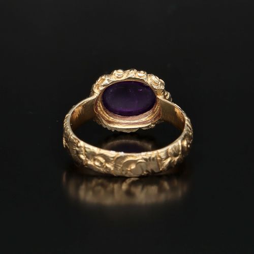 Amethyst 9ct Gold Ring image-5