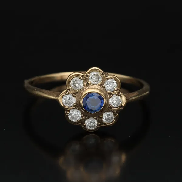 18ct Yellow Gold Sapphire and Diamond Cluster Ring