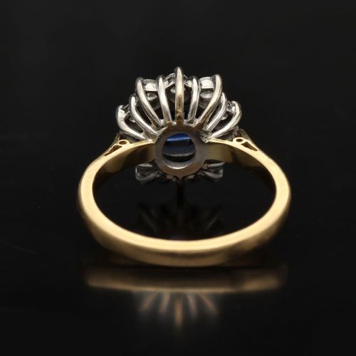 18ct Gold Sapphire and Diamond Ring image-5