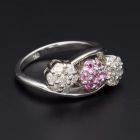 18ct Gold Pin Sapphire and Diamond Ring