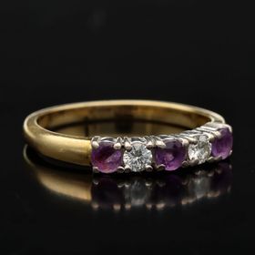 18ct Gold Five-Stone Ring with Amethyst and Diamonds