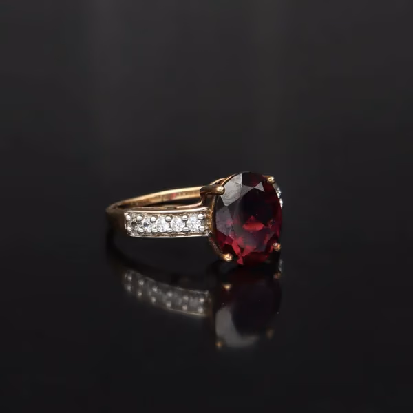 Gold 4ct Garnet Zircon Ring