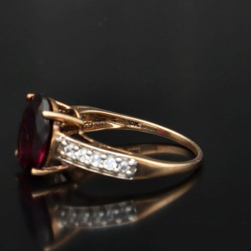 Gold 4ct Garnet Zircon Ring image-5