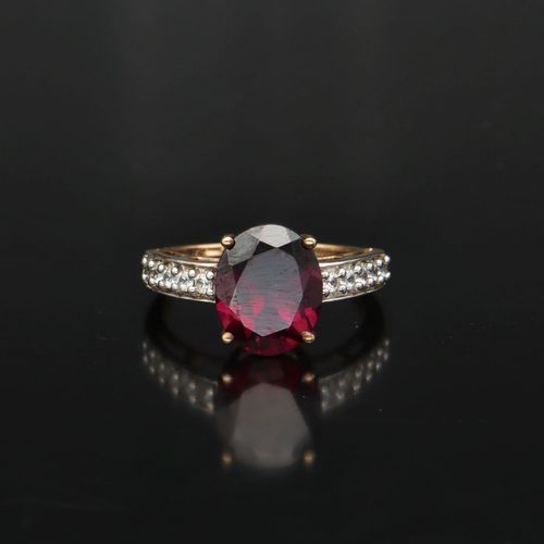 Gold 4ct Garnet Zircon Ring image-2