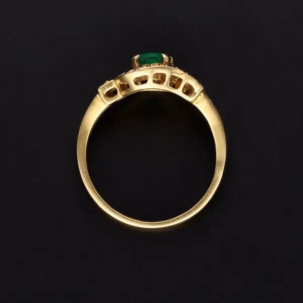 18ct Gold Emerald and Diamond Ring