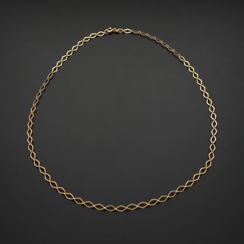 Italian 9ct Gold Diamond Link Chain image-3