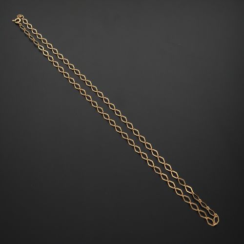 Italian 9ct Gold Diamond Link Chain image-2