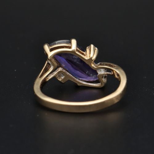 Vintage 10k Gold Amethyst and Diamond Ring image-5