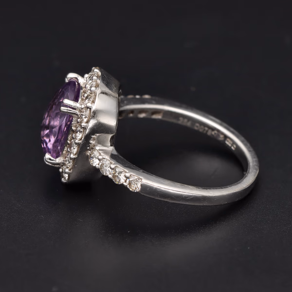 18ct Gold Amethyst and Diamond Ring