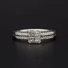 18ct White Gold Diamond Cluster Ring