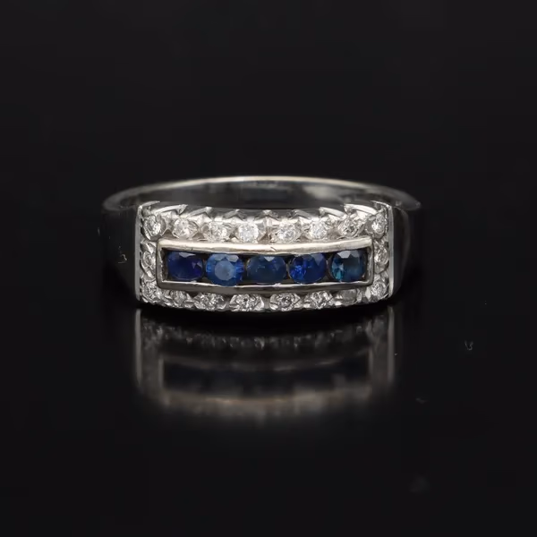 18ct White Gold, Diamond and Sapphire Ring