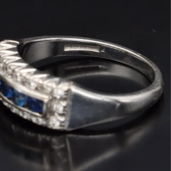 18ct White Gold, Diamond and Sapphire Ring
