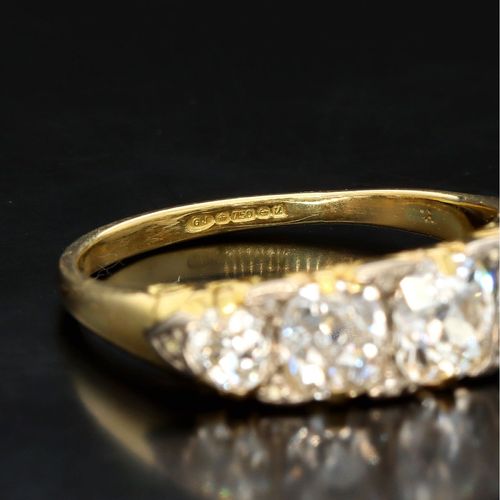 Edwardian 18ct Gold Diamond Ring image-5