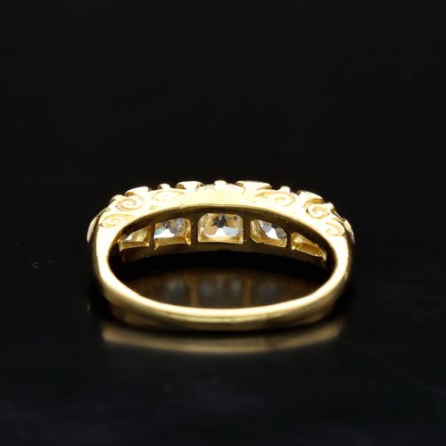 Edwardian 18ct Gold Diamond Ring image-4
