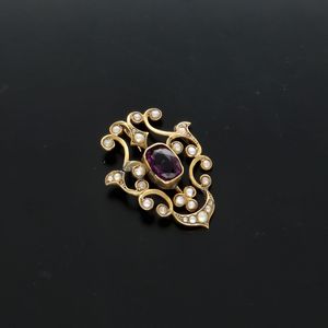 Victorian 9ct Gold Amethyst and Pearl Pendant.
