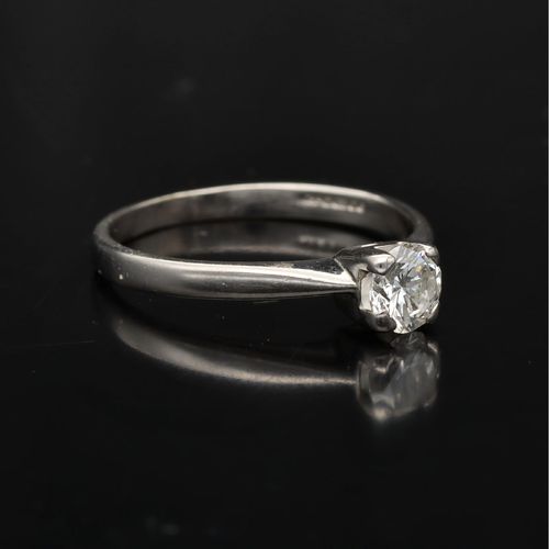 Vintage 18ct Gold Diamond Solitaire Ring image-1