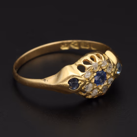 18ct Gold Antique Sapphire and Diamond Ring