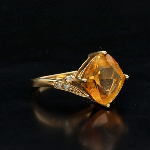 9ct Gold Citrine and Diamond Ring image-1