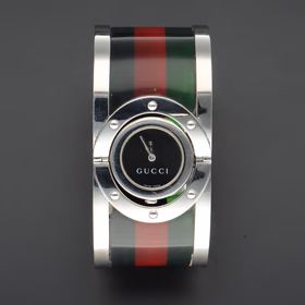 Gucci Twirl 112 Bangle Watch