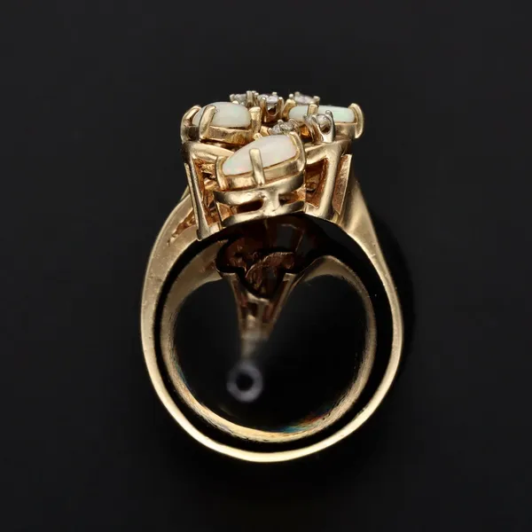 14ct Yellow Gold & Diamond Opal Classic Ring