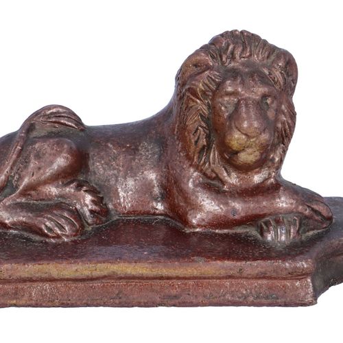 19th Century Salt Glazed Stoneware Lion image-3