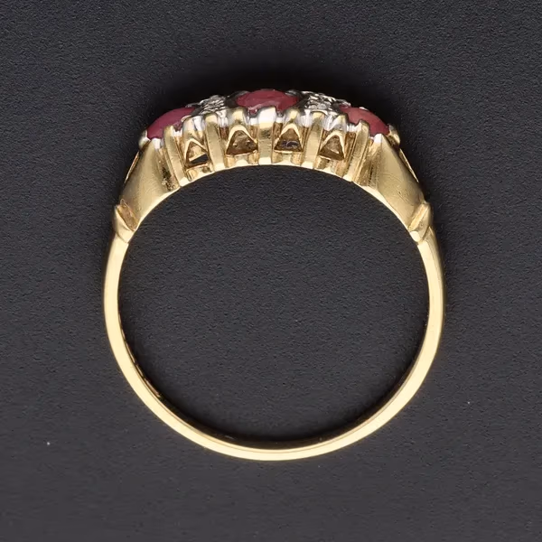 Retro Vintage Gold Ruby Diamond Ring