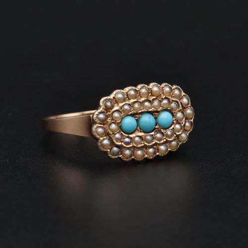 Gold Victorian Style Ring image-1