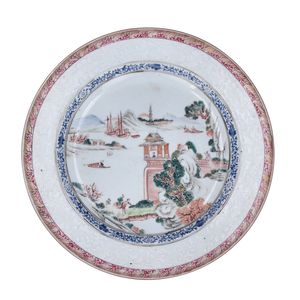 18th Century Chinese Plate with Bianco Sopra Bianco Border