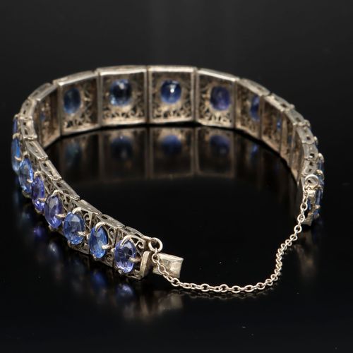 Natural Blue Ceylon Sapphire Bracelet image-4
