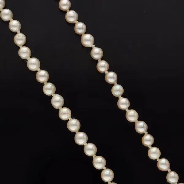 9ct Gold Clasp Cultured Pearls