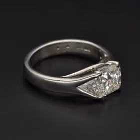 18ct White Gold Diamond Ring