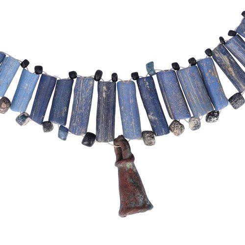 600 - 300BC Egyptian Blue Glass Bead Necklace with Bronze Pendant image-2