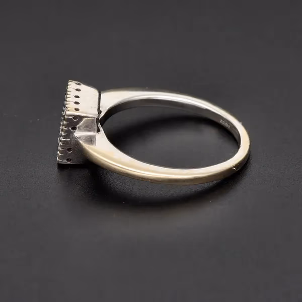 18ct White Gold Emerald & Diamond Halo Ring