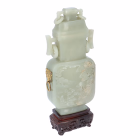 Qing Dynasty Mutton Fat Jade Covered Vase