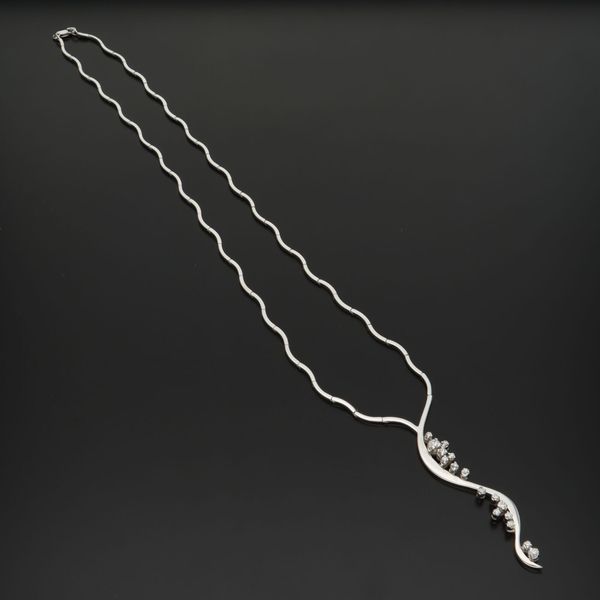 18ct White Gold and Diamond Collar Necklace