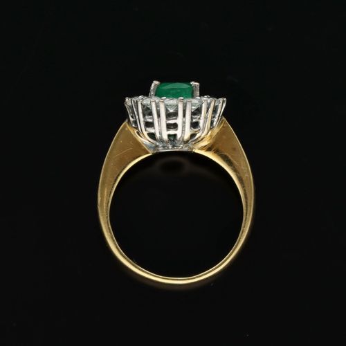 18ct Gold Emerald and Diamond Cluster Ring image-6