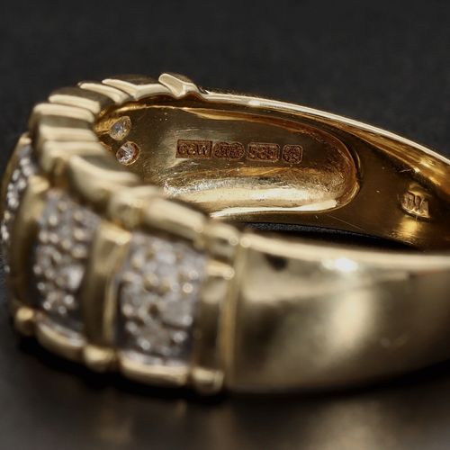 14kt Gold Diamond Ring image-4