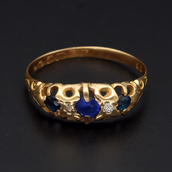 Edwardian 18ct Gold Sapphire Ring,Size P