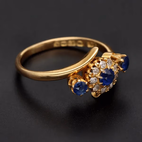 18ct Yellow Gold Sapphire & Diamond Cluster Ring