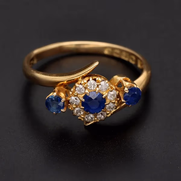18ct Yellow Gold Sapphire & Diamond Cluster Ring