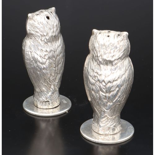 Pair of George V Silver Pepperettes Shaped as Owls image-6