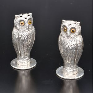 Pair of George V Silver Pepperettes Shaped as Owls