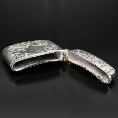 19th Century Birmingham Silver Bowed Vesta Case image-5