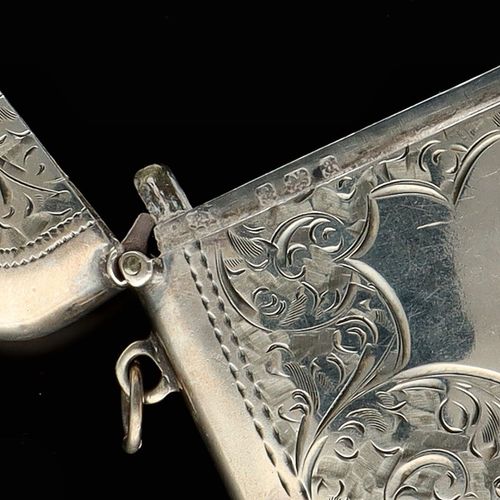 19th Century Birmingham Silver Bowed Vesta Case image-4