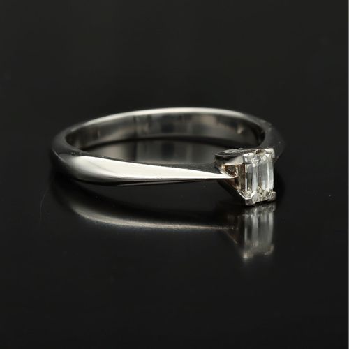 Platinum 0.26ct Solitaire Diamond Ring image-1