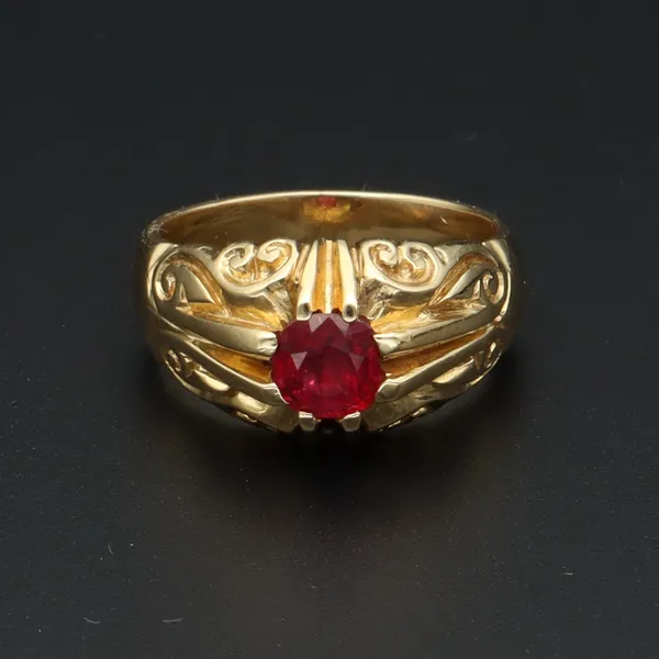 18ct Yellow Gold Ruby Ring
