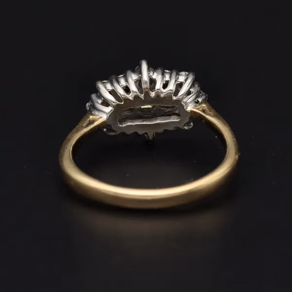 18ct Gold Diamond Ring