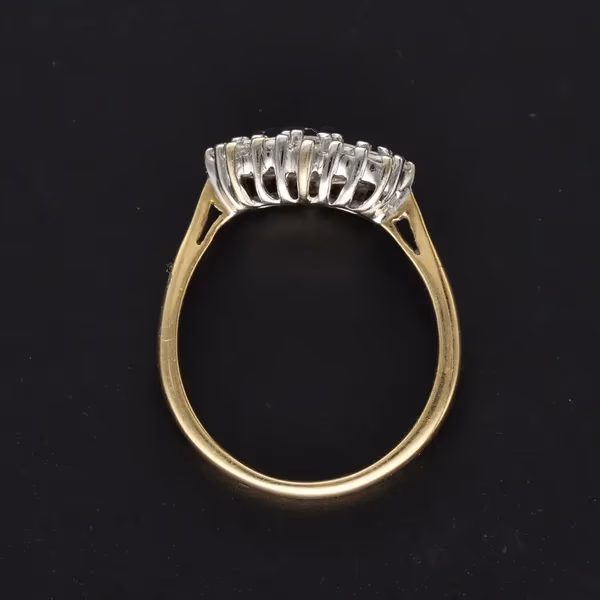 18ct Gold Diamond Ring