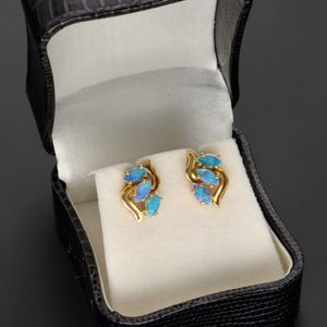 18ct Gold Opal Earrings