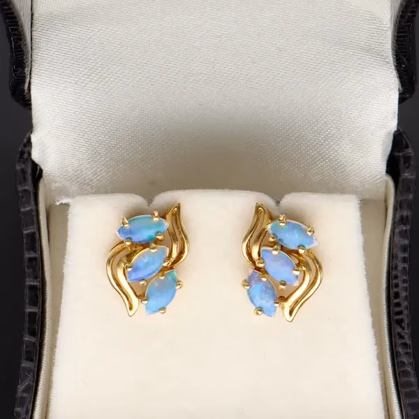 18ct Gold Opal Earrings